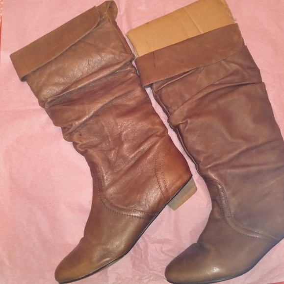 DONATED - Picture 2 of 4